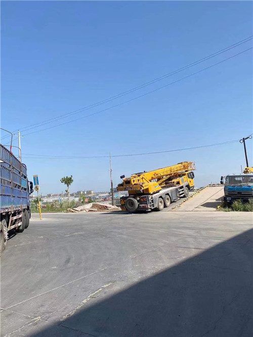 乐东县25吨吊车的租赁价格大概是多少？